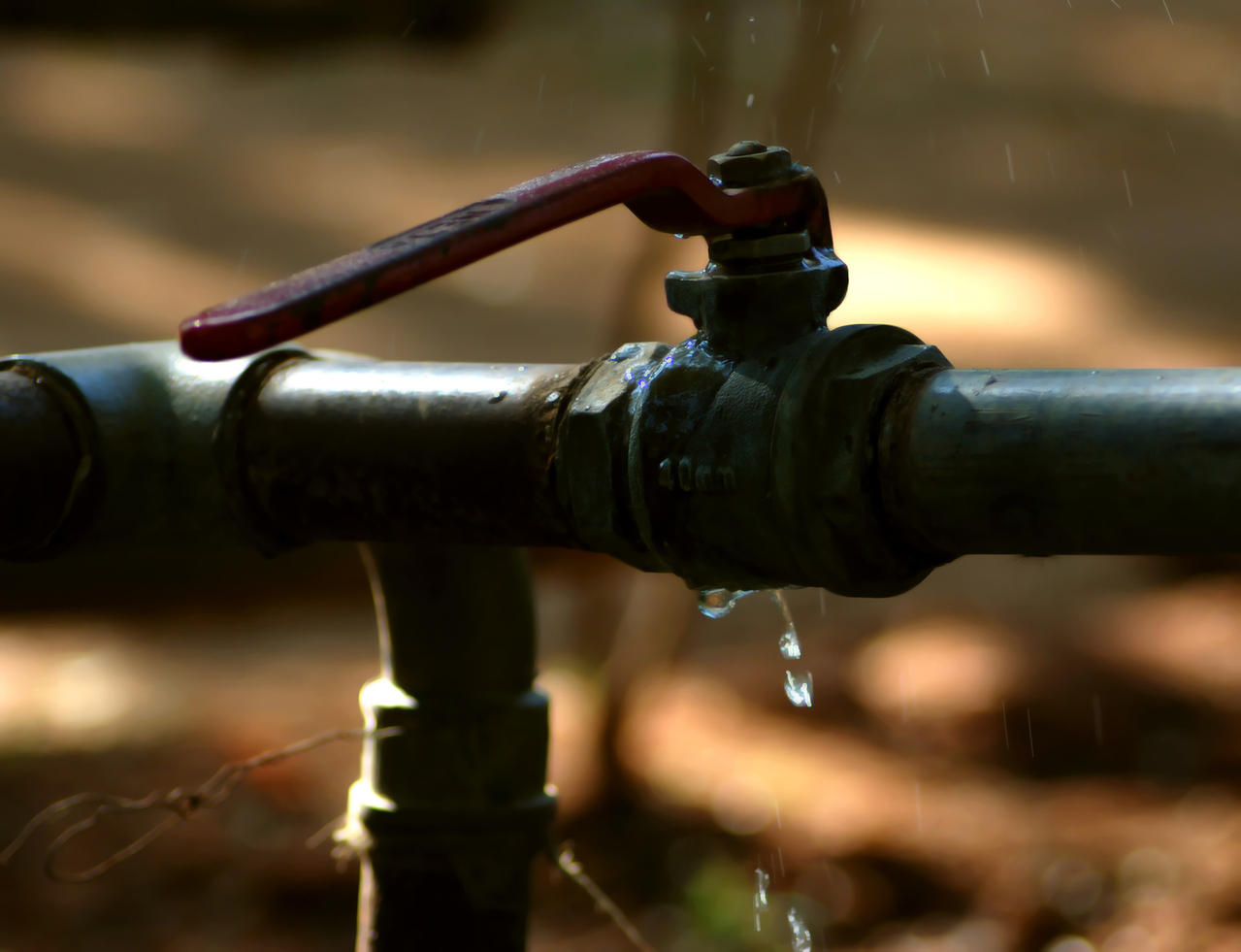 Charlotte plumbers fix leaky pipes, How to Fix Leaky Pipes