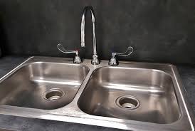 kitchen drain smells bad when dishwasher runs