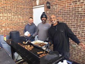 erp-room-in-the-inn-march-2017-grilling-team